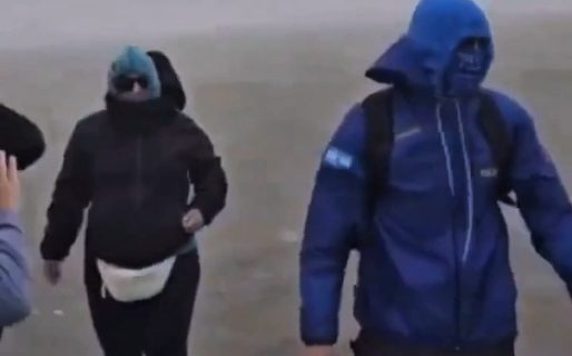 El complejo operativo en el lugar donde buscan a la joven policía desaparecida