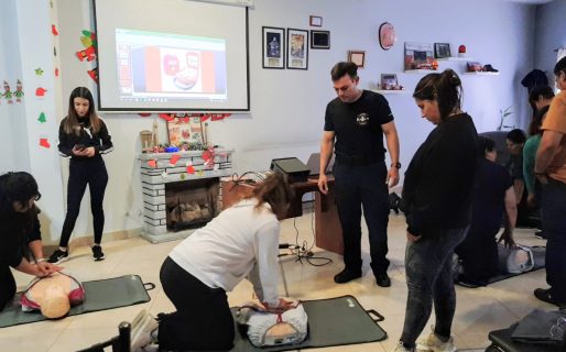 Éxito en la campaña de recaudación de caramelos en las jornadas de RCP en el organizada por Bomberos Voluntarios