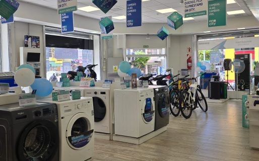 Horarios extendidos y promociones especiales para las compras de Navidad en Comodoro