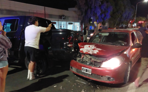 Cuatro hospitalizados a raíz de un triple choque en la avenida Yrigoyen