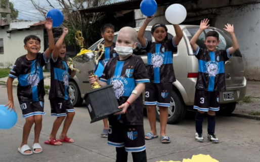 «Falta menos para volver a verlo pateando una pelota»: el esperanzador mensaje del profe de Bruno