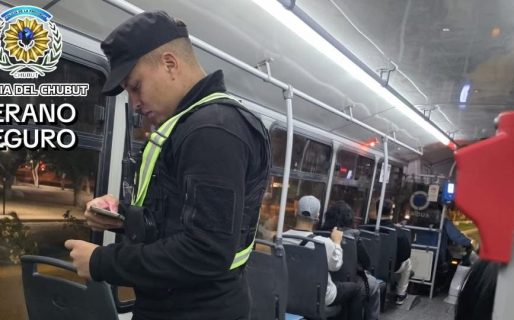 Viajaba en colectivo y tenía un pedido de captura vigente: fue detenido en un control policial