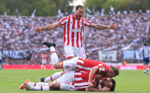 Estudiantes le ganó el clásico a Gimnasia y jugará la final contra Racing
