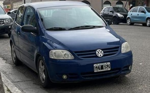 Buscan desesperadamente un auto robado en Laprida: la familia denuncia intentos de estafa