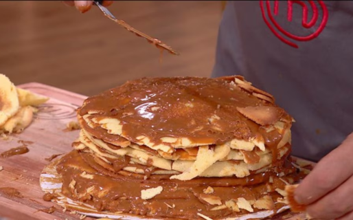 Dos participantes de MasterChef Celebrity fracasaron al replicar la torta argentina y el resultado fue viral: “Un caos”