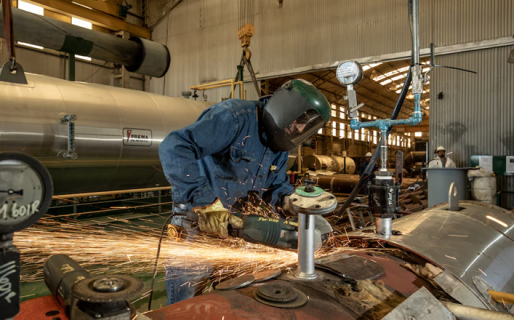 Reforma laboral del Gobierno: qué propone sobre vacaciones, indemnizaciones, despidos y los «bancos de horas»