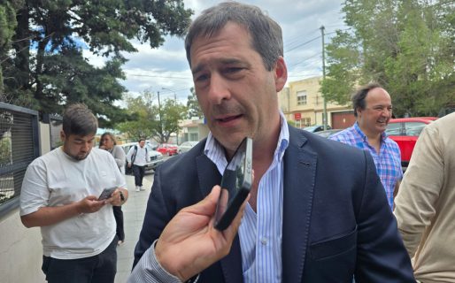 Luque: “El presidente de YPF ha decidido condenar a la ciudad»