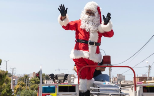La Vecinal de Moure recolecta golosinas para la visita de Papá Noel