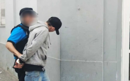 Quiso hurtar cuatro sobres de queso rallado y terminó detenido