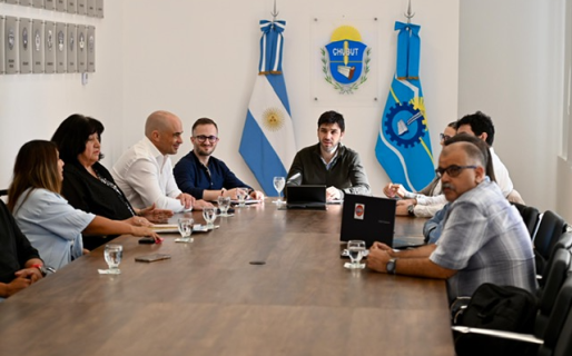 Torres se reunió con gremios de salud y se fijaron prioridades para el 2026