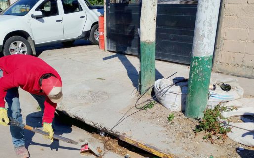 Mantenimiento preventivo: continúan las tareas de limpieza de sumideros en distintos barrios