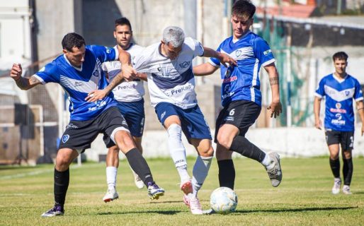 Newbery goleó a Villalonga y sacó una ventaja clave en el Regional