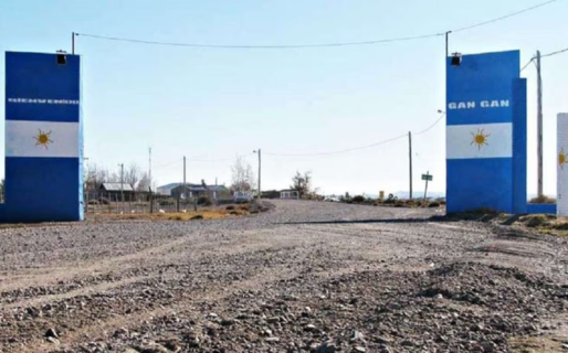 Detuvieron a un hombre acusado de asesinar a puñaladas a un peón rural en Chubut