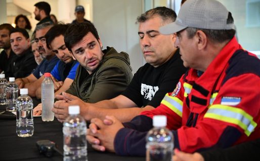 Torres encabezó una nueva reunión del Comando de Operaciones: “La lluvia ayudó, pero no hay que aflojar”