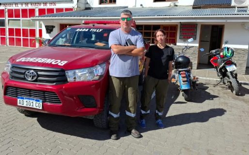 Bomberos de Rada Tilly se suman al combate del incendio en el Parque Nacional Los Alerces