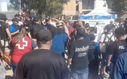 Una persona se descompensó tras horas bajo el sol esperando ingresar a su casa de Sismográfica