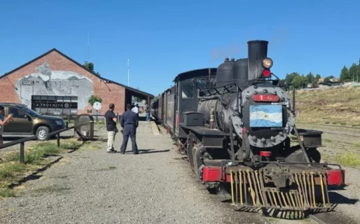 La Trochita inauguró el 2026 con su primera salida