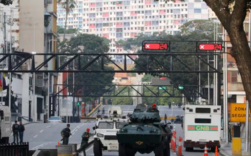 Venezuela: militares en las calles, población movilizada y decreto de urgencia
