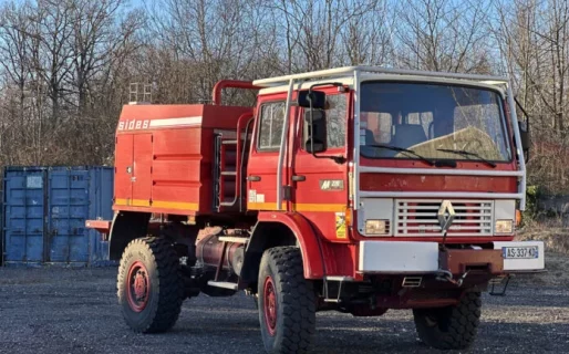 Bomberos de El Hoyo iniciaron una colecta urgente para adquirir una autobomba forestal