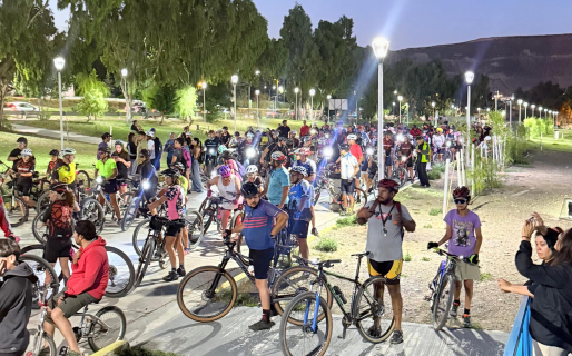 Multitudinaria bicicleteada en pedido de Justicia por Valeria Schwab