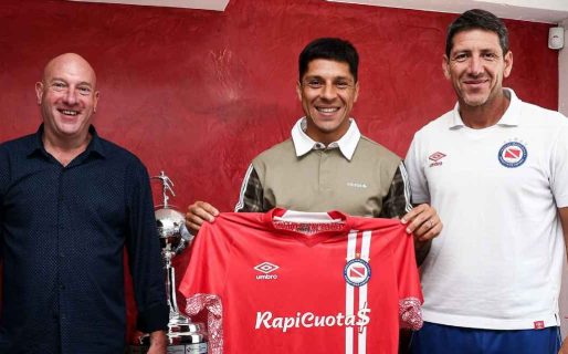Enzo Pérez continuará su carrera en Argentinos Juniors