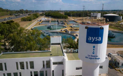 Arrancan las privatizaciones de la Ley Bases: el Gobierno ultima los detalles para vender sus acciones de AySA