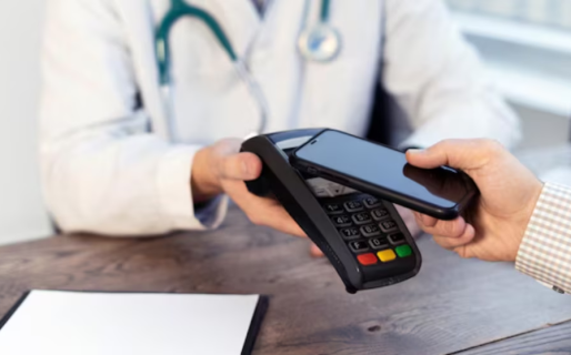 El Gobierno dio de baja 24 prepagas: una por una, cuáles son y los motivos detrás de la medida