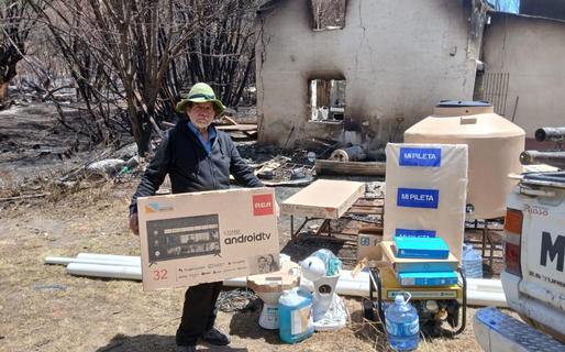 Jesús compró los materiales para reconstruir su casa gracias a las donaciones de todos los argentinos