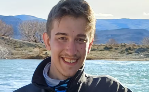 Buscan a un joven de Sarmiento que se ausentó de su domicilio en Buenos Aires