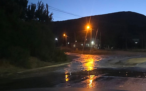 Se registró una rotura del acueducto en el barrio Laprida