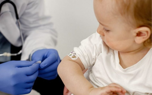 Adelantan la segunda dosis de la vacuna Triple Viral: se aplicará a los 15 meses