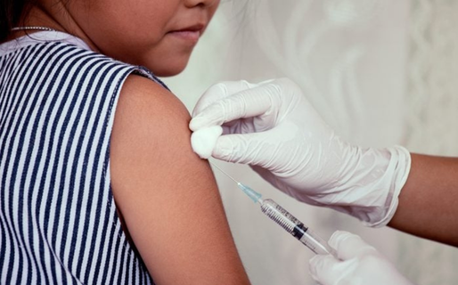 Habilitan un puesto de vacunación los sábados en la Costanera