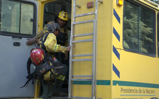 Los Alerces: el fuego ya afectó a más de 15 mil hectáreas y planifican una defensa sostenida