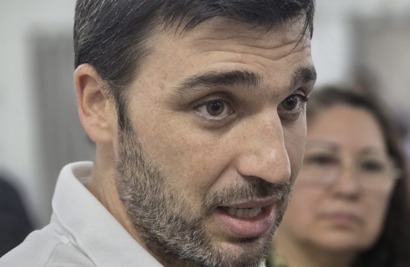 Torres reconoció que “cuando el barril de petróleo salía 120 dólares no se hizo ninguna obra en Comodoro”