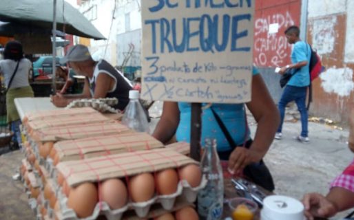 El grupo «Locas por el trueque» convoca a las familias a un nuevo intercambio frente a la escuela San José Obrero