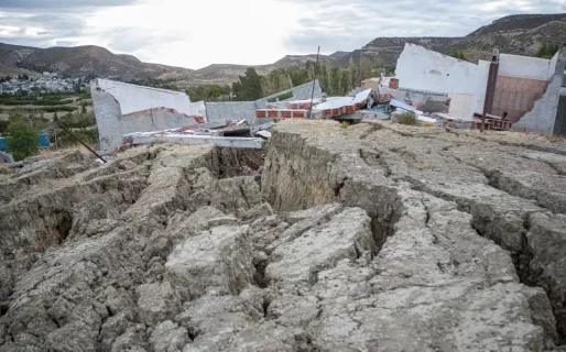 Macharashvili confirma que el barrio Sismográfica es “inhabitable” por inestabilidad geológica