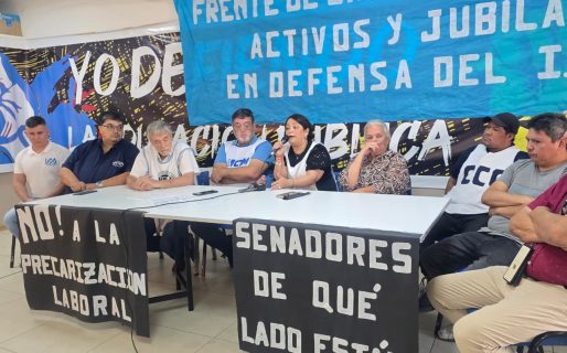 El Frente de Unidad anuncia movilización en contra de la reforma laboral y pone en duda el inicio de clases