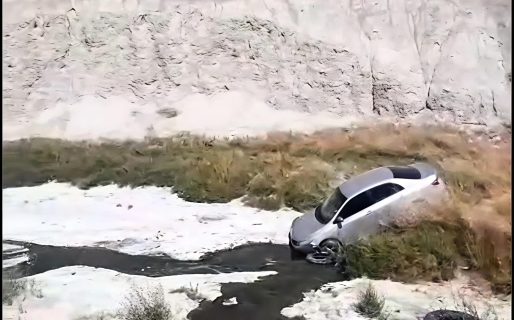 Peligro al volante: se supo cómo llegó el auto a caer en el arroyo cercano a Castelli