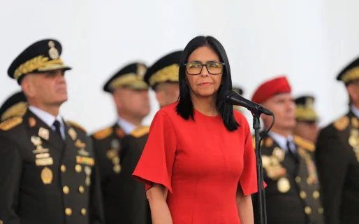 Delcy Rodríguez cerró siete entes públicos, cuatro de ellos creados por Nicolás Maduro