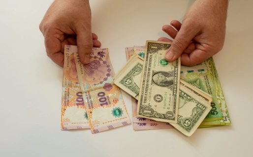 Tasas vs. dólar: El mercado debate si el carry trade puede ser una estrategia sostenible en los próximos meses