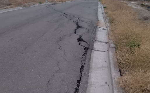 Una enorme grieta preocupa a los vecinos de Rada Tilly