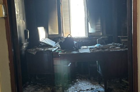 Andrea Cristina habló tras el incendio en su despacho: «Estamos bien»