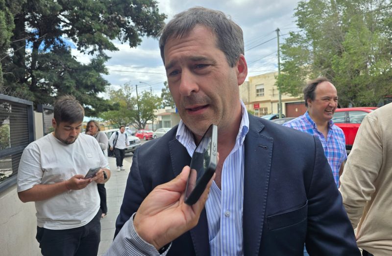 Luque: «No hay que pedirle nada a YPF, hay que exigirle»