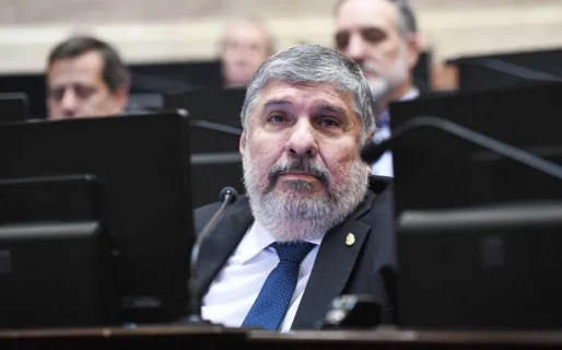 Mayans comparó a Milei con Videla, habló de «autoritarismo» y anticipó una ola de juicios