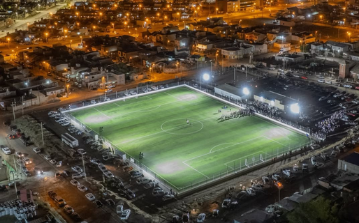 El Club Nueva Generación ya cuenta con cancha de césped sintético y nueva iluminación