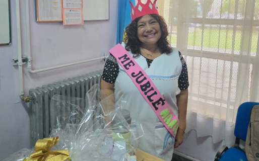 Tras 32 años de servicio, se jubiló Marcela Torres, vicedirectora de la Escuela N°1