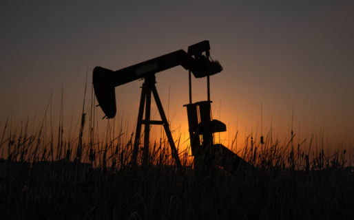 El petróleo vuelve a superar los US$100 pese al anuncio de Trump de suspender ataques contra Irán