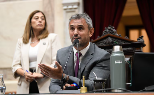La Libertad Avanza busca encabezar una comisión estratégica y reaviva la tensión con el PRO