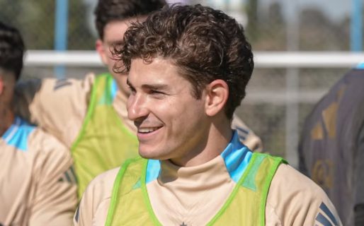 Julián Álvarez llegó al país e ilusionó a los hinchas con el Mundial 2026: “Podemos llegar lejos”