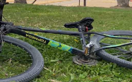 Les robaron la bici que usan para ir a la escuela y a trabajar: «Fue alguno de nuestros vecinos…»